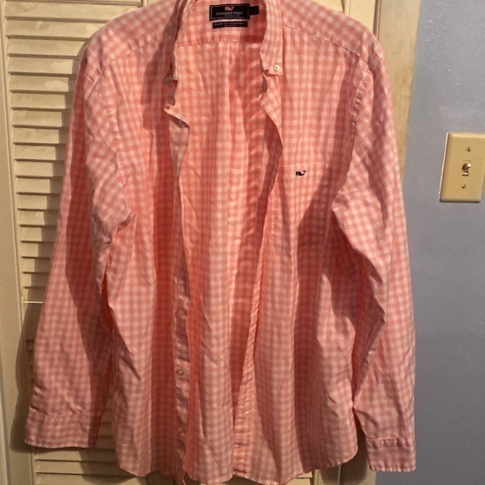 Vineyard vines gingham shirt